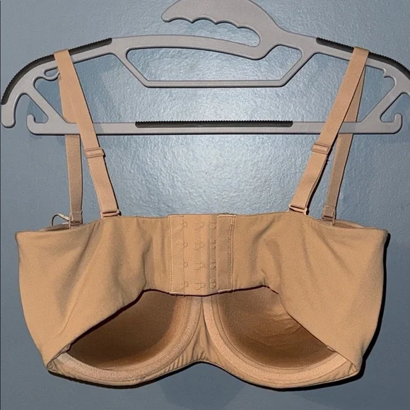 NWT 38DD SKIMS Fits Everybody Strapless Bra in Clay - Picture 6 of 6
